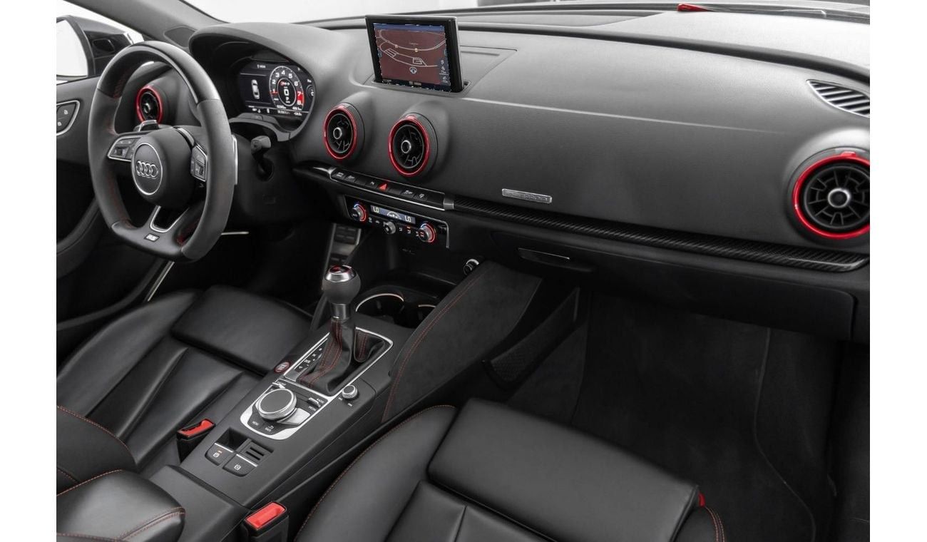 أودي RS3 TFSI quattro 2.5L (400 HP) Sedan