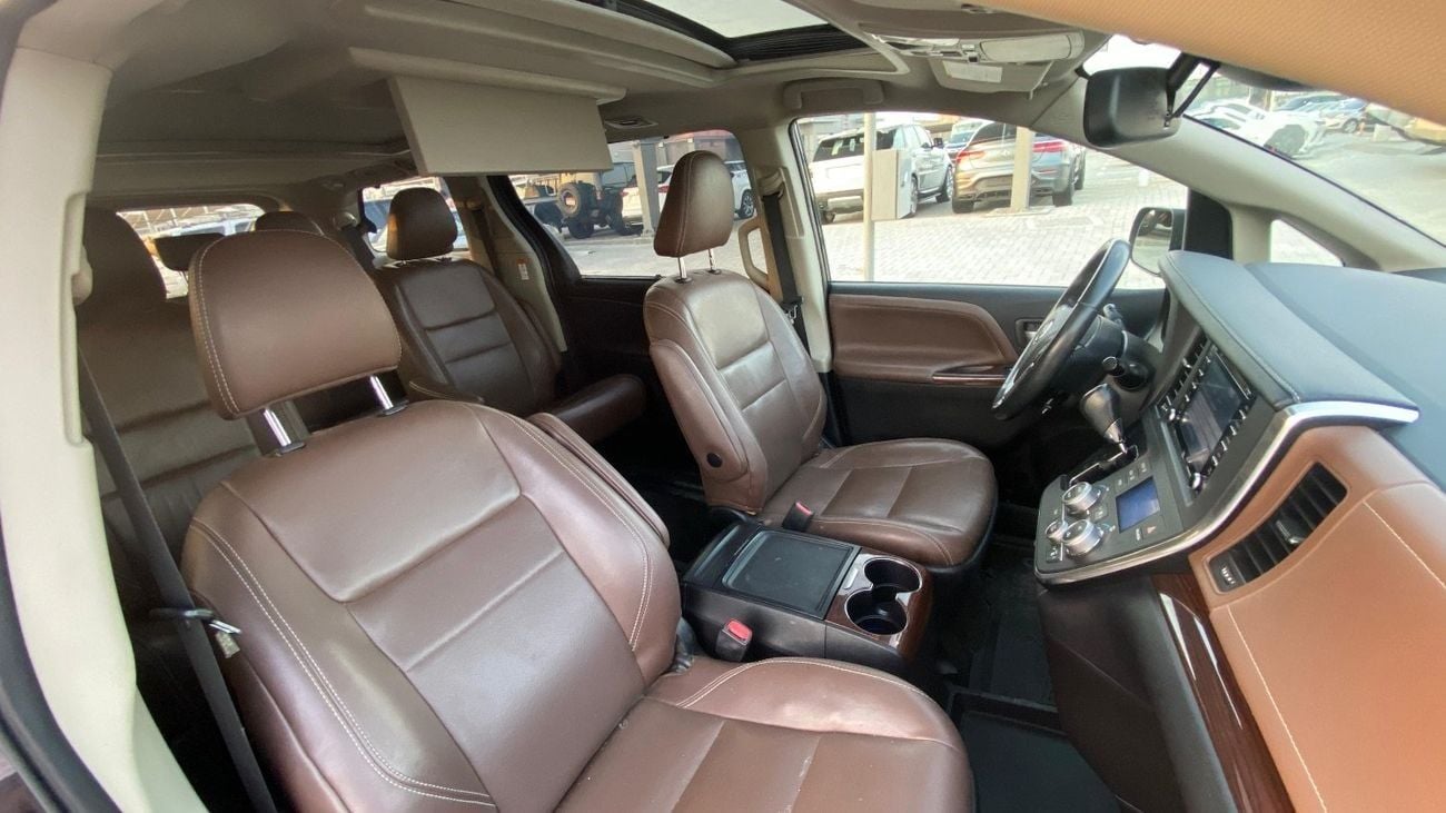 Toyota Sienna VIP OPTION 3.6L V6