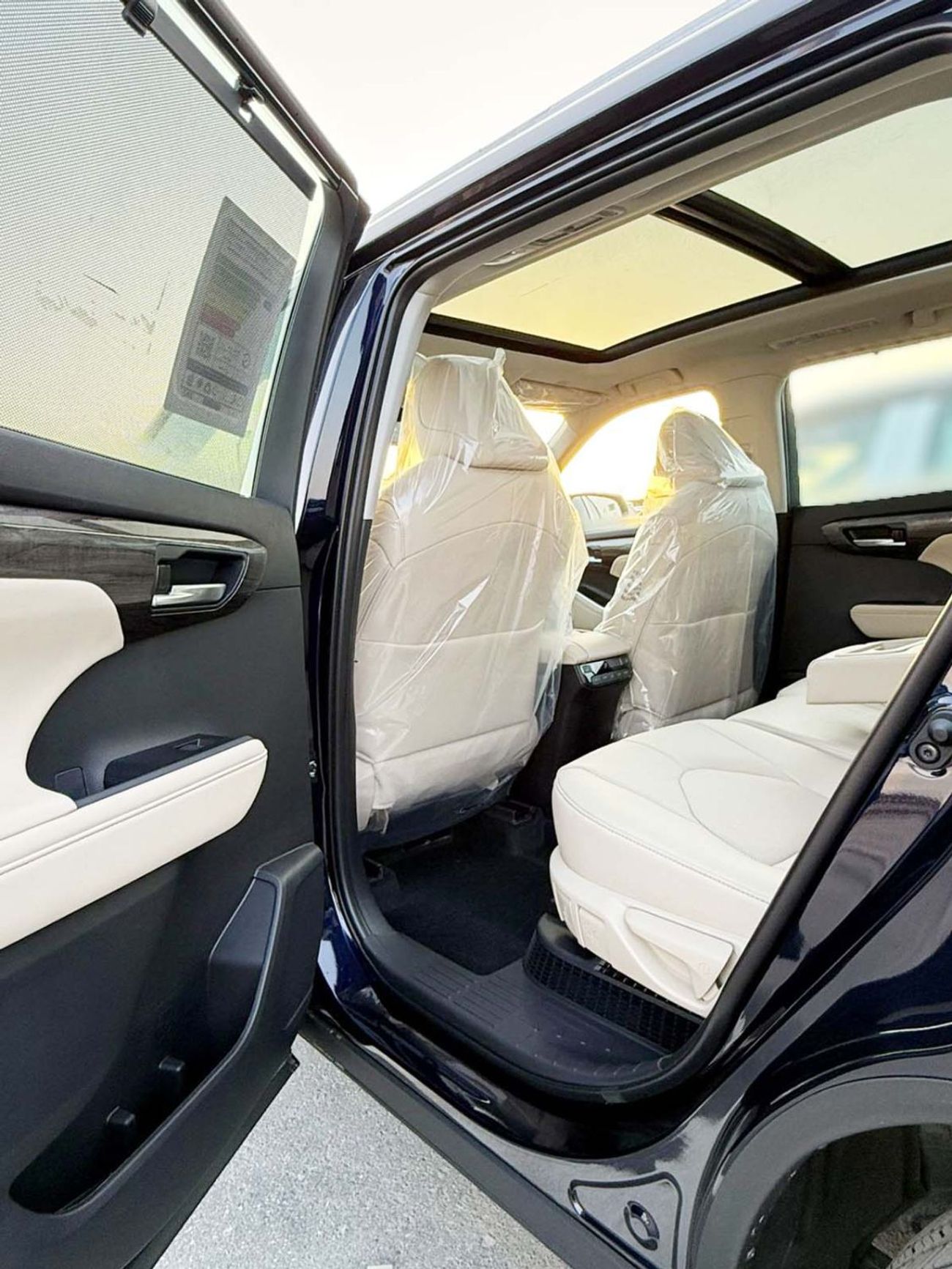تويوتا هايلاندر 2025 MODEL TOYOTA-HIGHLANDER 2.5L HEV (LEATHER SEATS, 360 DEGREE CAMERA, PANORAMIC SUNROOF, WIRELESS