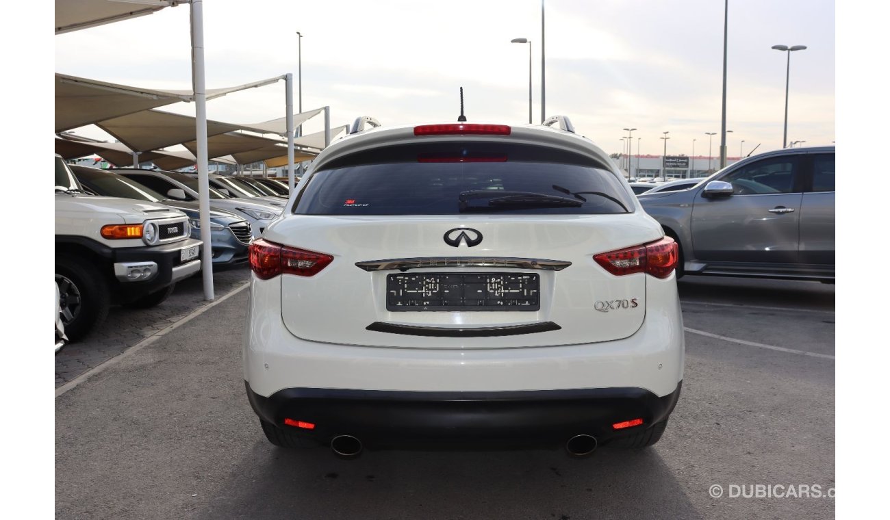 Infiniti QX70 Sport Luxury Infiniti QX70s 2016 GCC