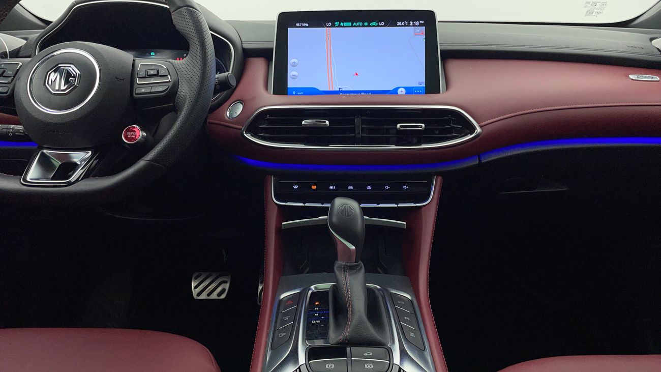 أم جي HS LUXURY TROPHY 2 | بدون دفعة مقدمة | اختبار القيادة في المنزل