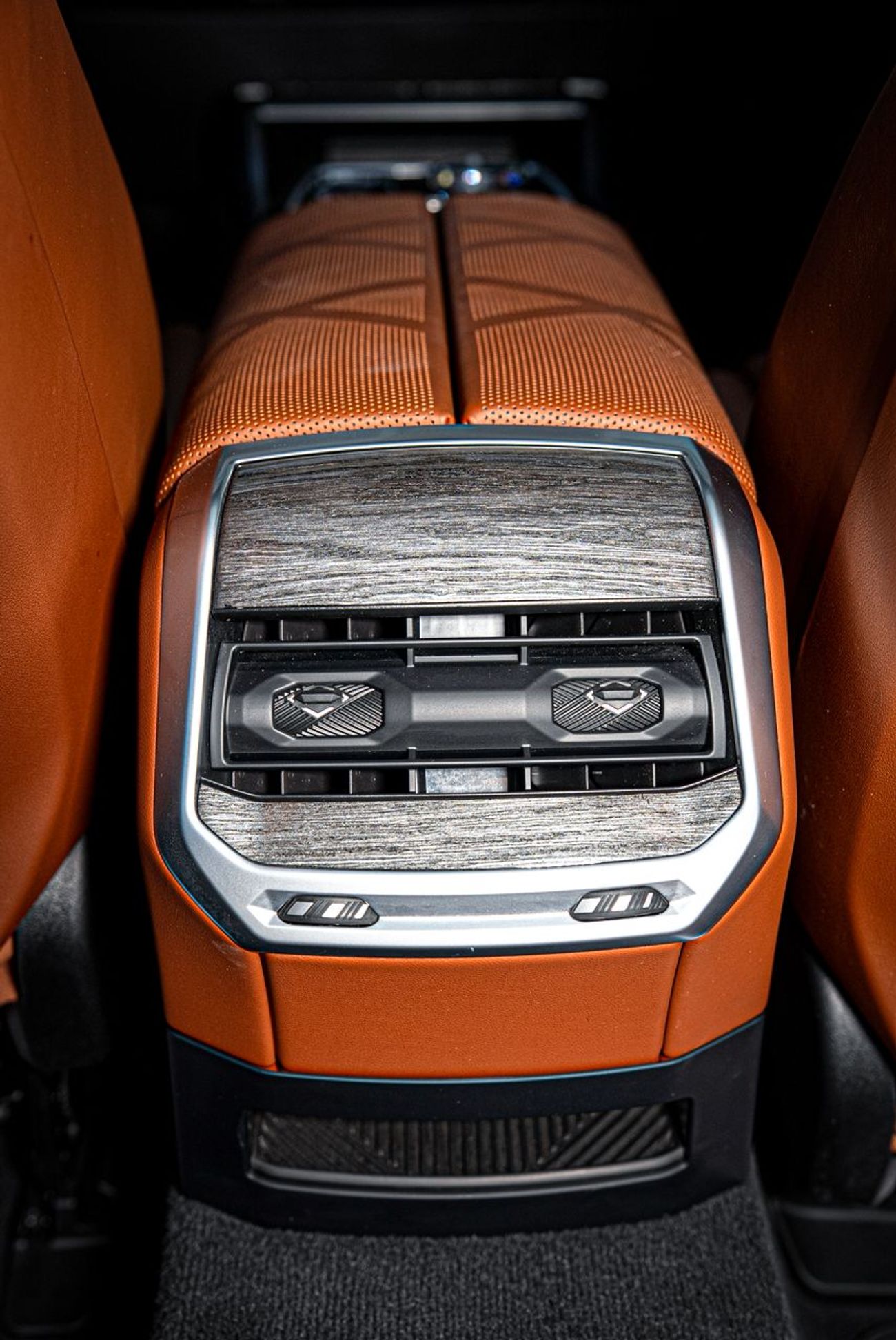 بي أم دبليو 740i