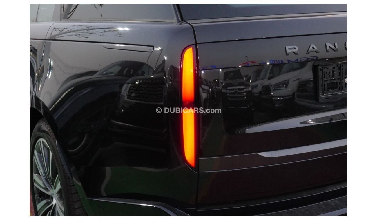 Land Rover Range Rover 2023 Range Rover HSE P530 4.4L TT V8