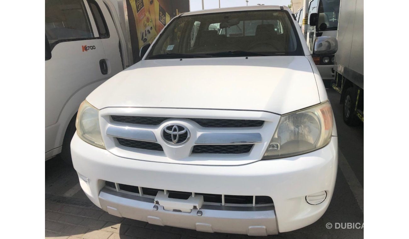 تويوتا هيلوكس Toyota Hilux D/c pick up 4x2 Diesel, model:2008. Excellent condition