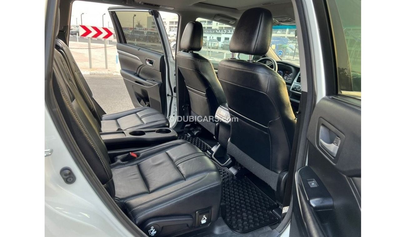 تويوتا هايلاندر 2017 SE EDITION SUNROOF 4x4 CANADA IMPORTED