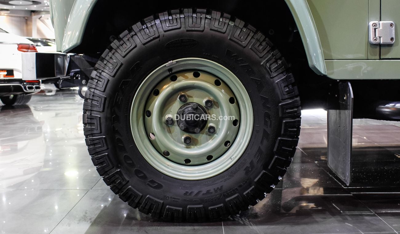 لاند روفر ديفندر Heritage Edition