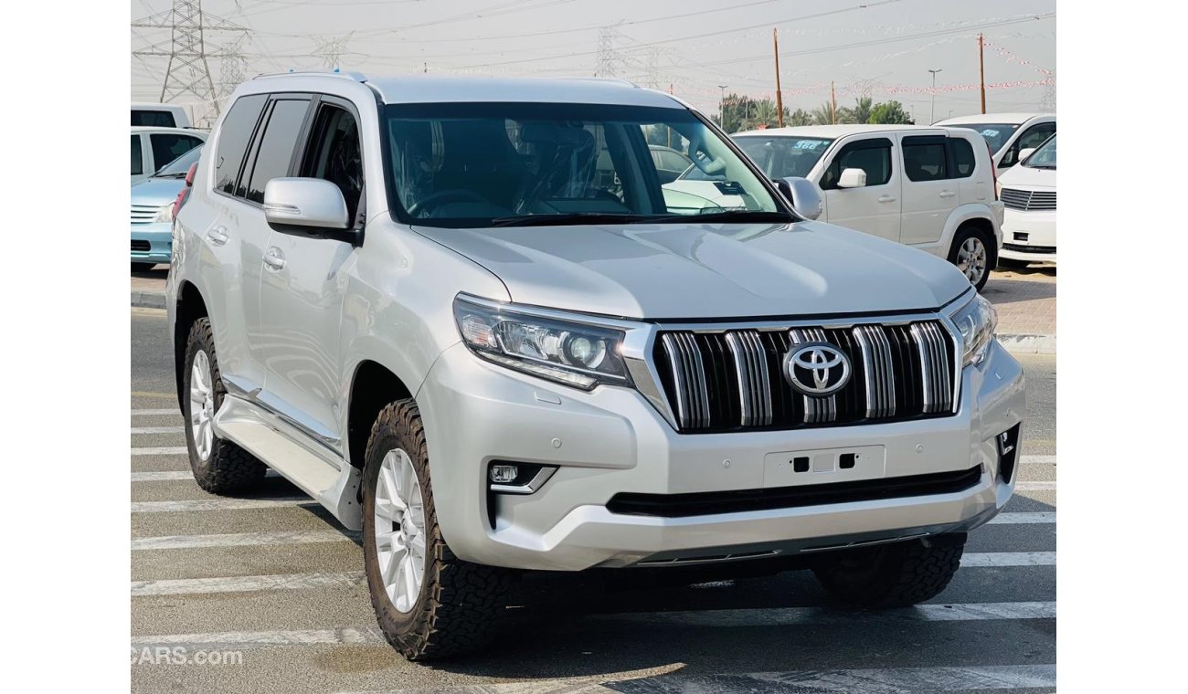 Toyota Prado TOYOTA PRADO DIESEL ENGINE 2.8 MODEL 2017 FULL OPTION SEVEN SEATER