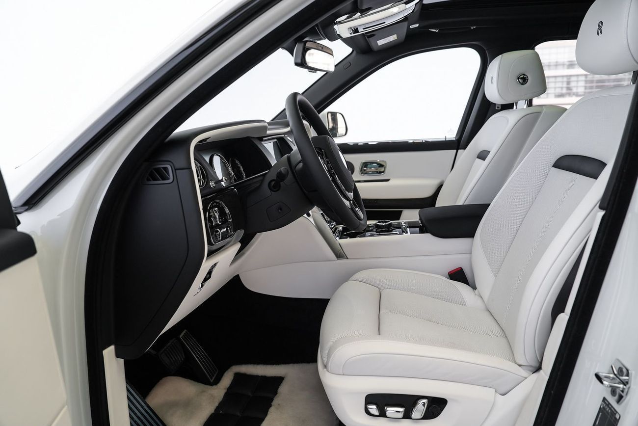 Rolls-Royce Cullinan Rolls Royce Cullinan Black Badge KIT