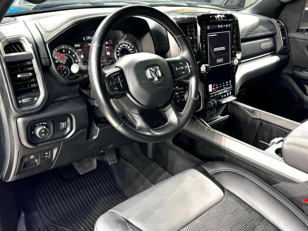 RAM 1500 DODGE RAM SPORT | V8