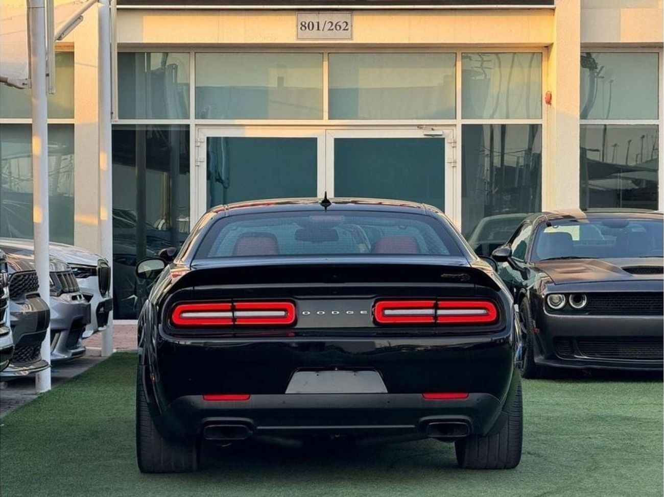 دودج تشالينجر دودج تشالينجر SRT هيلكات جيل بريك وايد بودى  وارد صبغ وكاله بحاله ممتازه