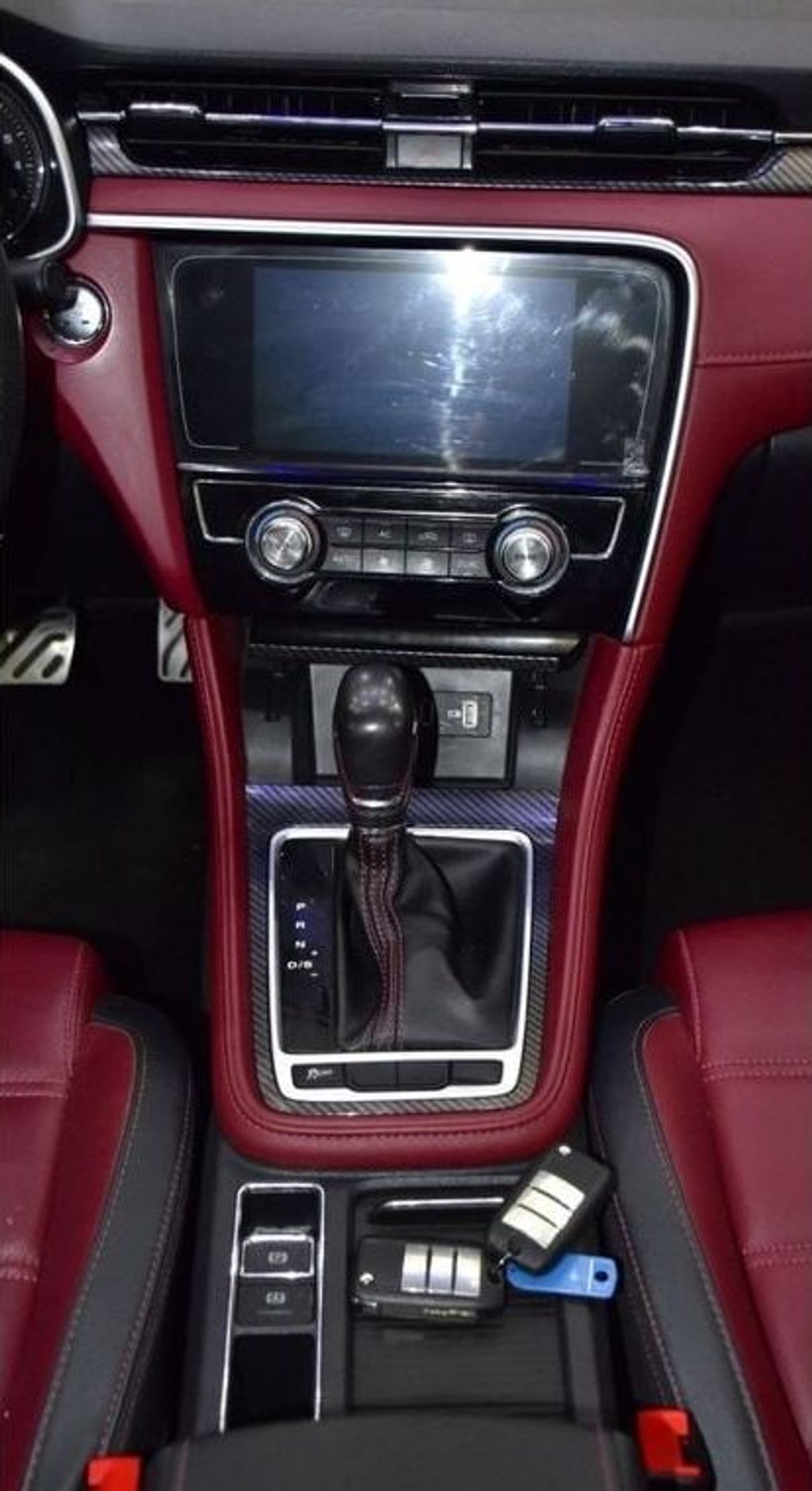 MG 6 EXCELLENT DEAL for our MG 6 20T ( 2021 Model ) in Silver Color GCC Specs