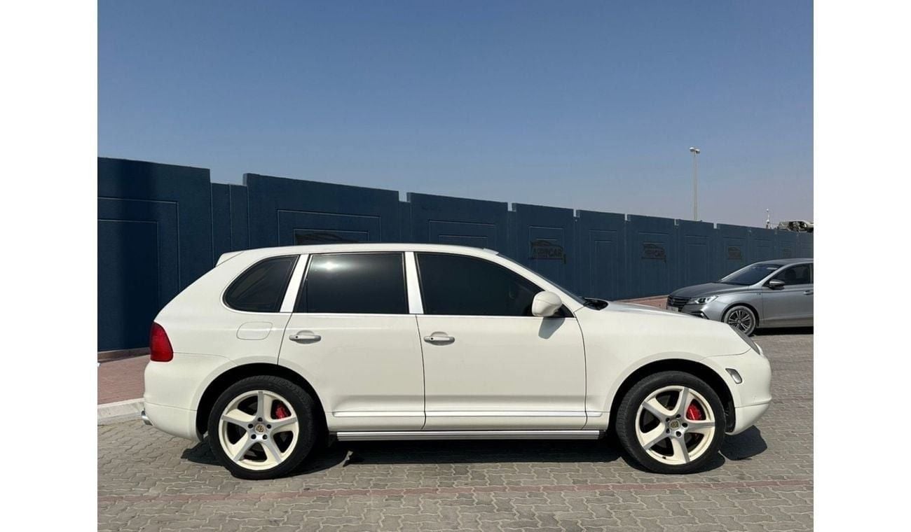 Porsche Cayenne Turbo S | 4.5L V8 6AT (521 HP) | 2006 | GCC Specs | First Owner | Low Mileage