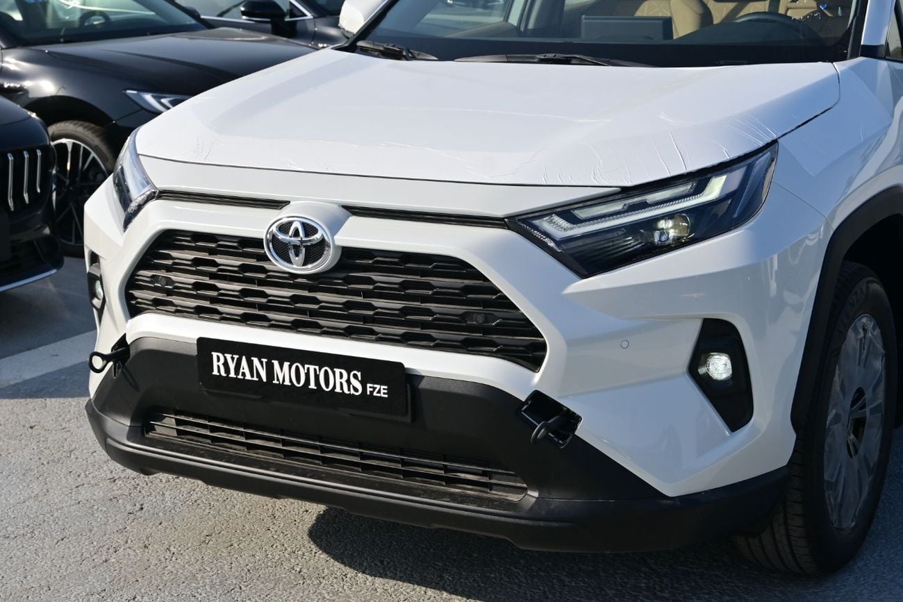 Toyota RAV4 XLE HEV Toyota RAV4 2.5L XLE-G Hybrid AWD, Model 2025 Color White