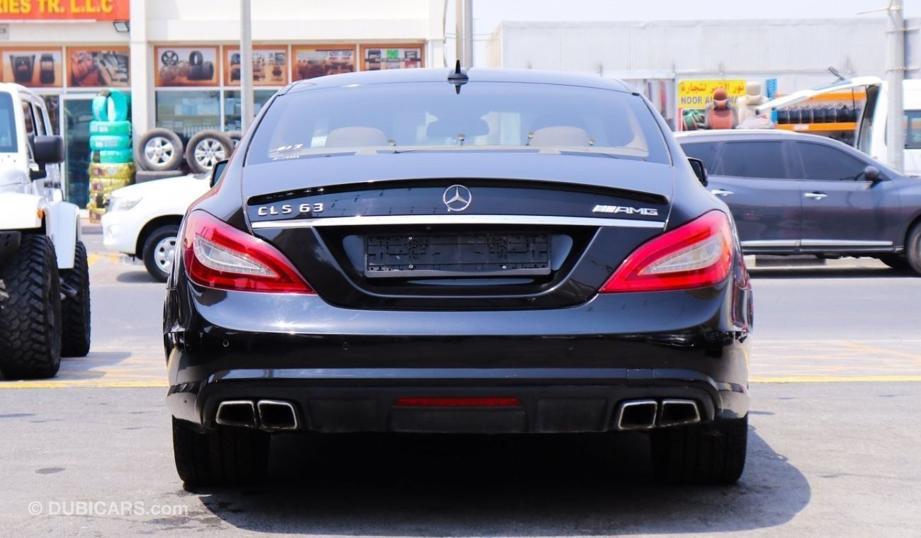 Mercedes-Benz CLS 500 Blue efficiency