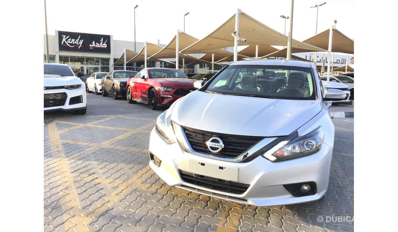 نيسان ألتيما V6 / FULL OPTION / EXCELLENT CONDITION