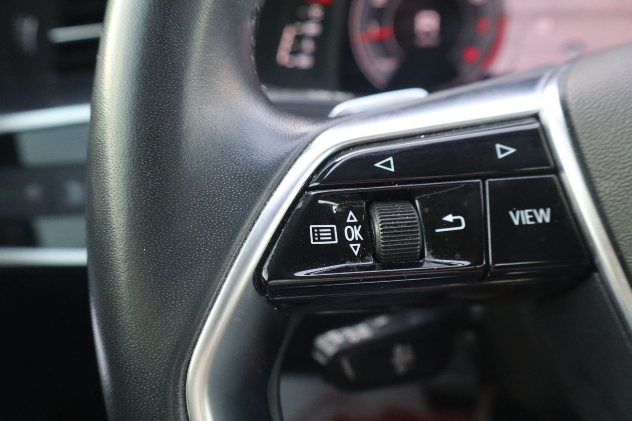 Audi A6 45 TFSI quattro S-Line 2.0L