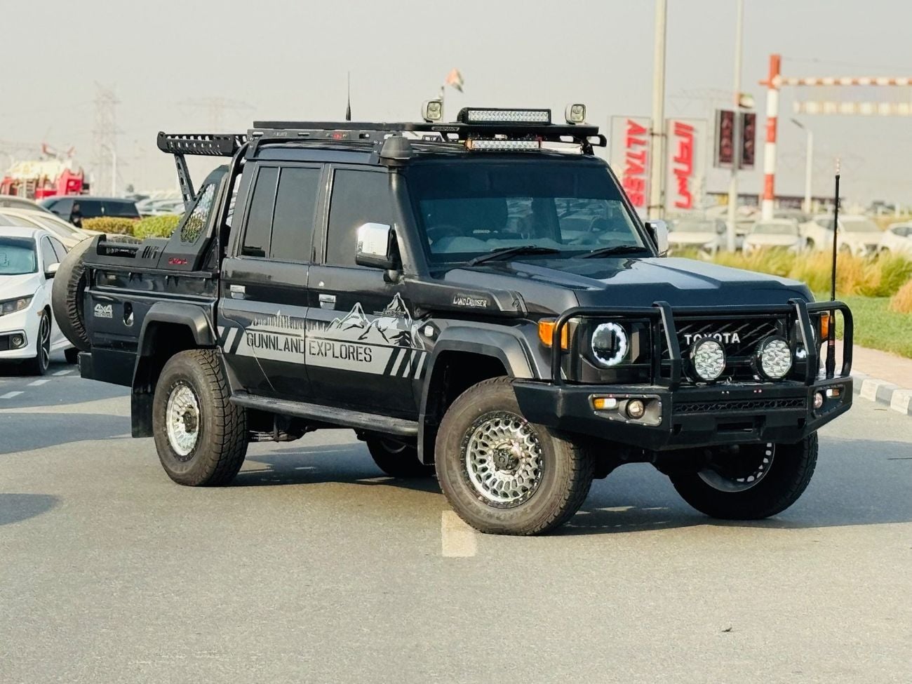 Toyota Land Cruiser Pick Up