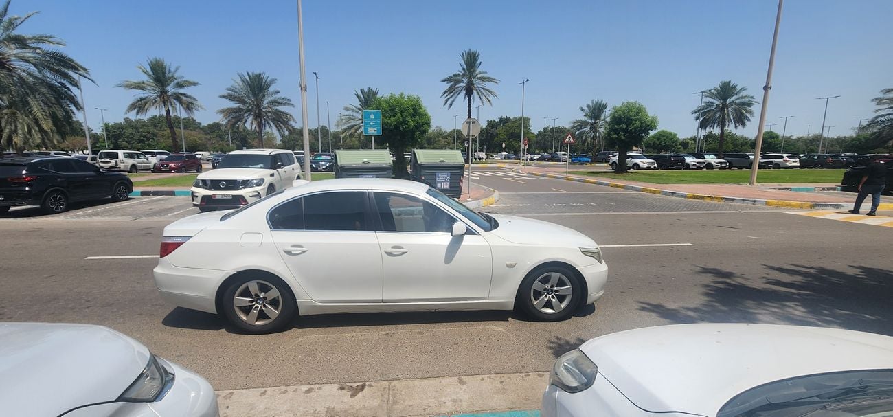 بي أم دبليو 520i 