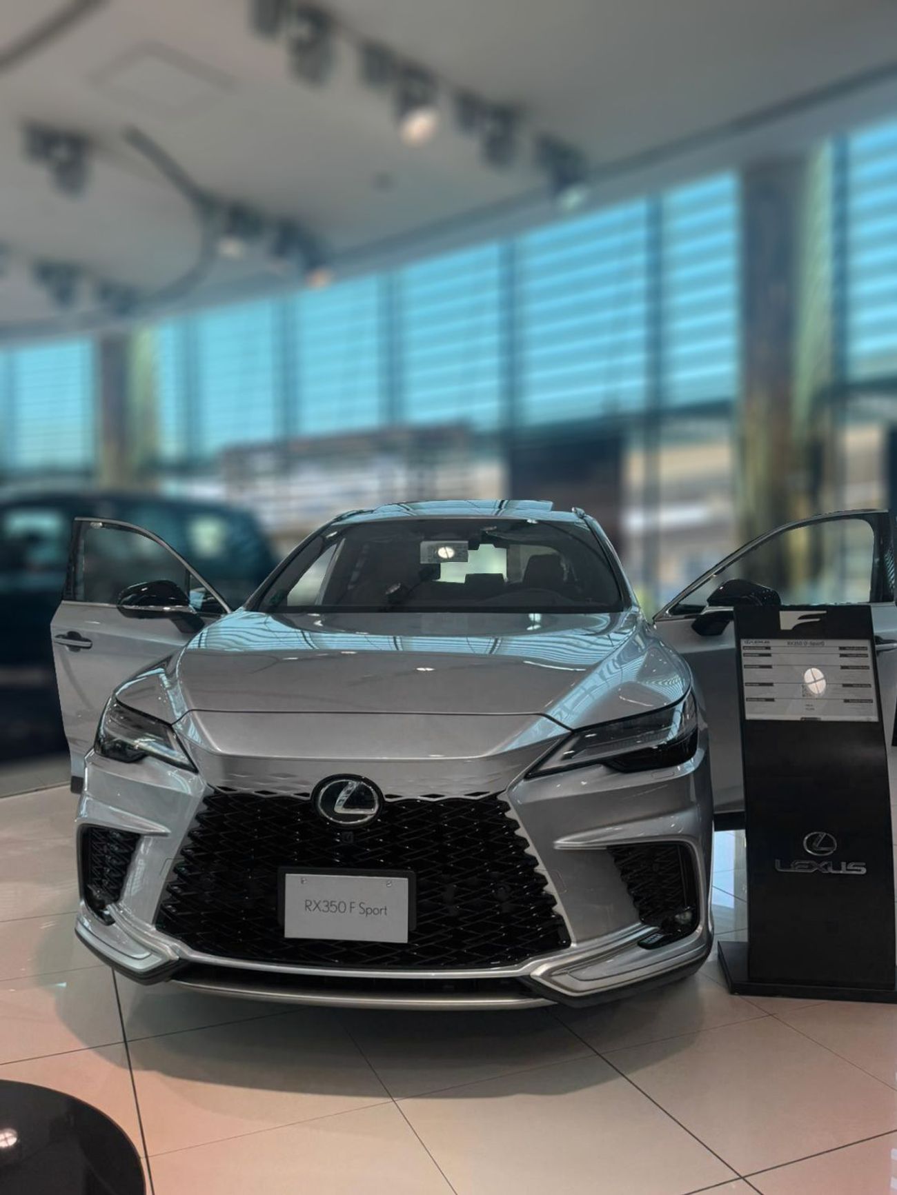 لكزس RX 350 2025 Lexus RX350 F-sport 2.4L AT Petrol AWD (Silver-Red)