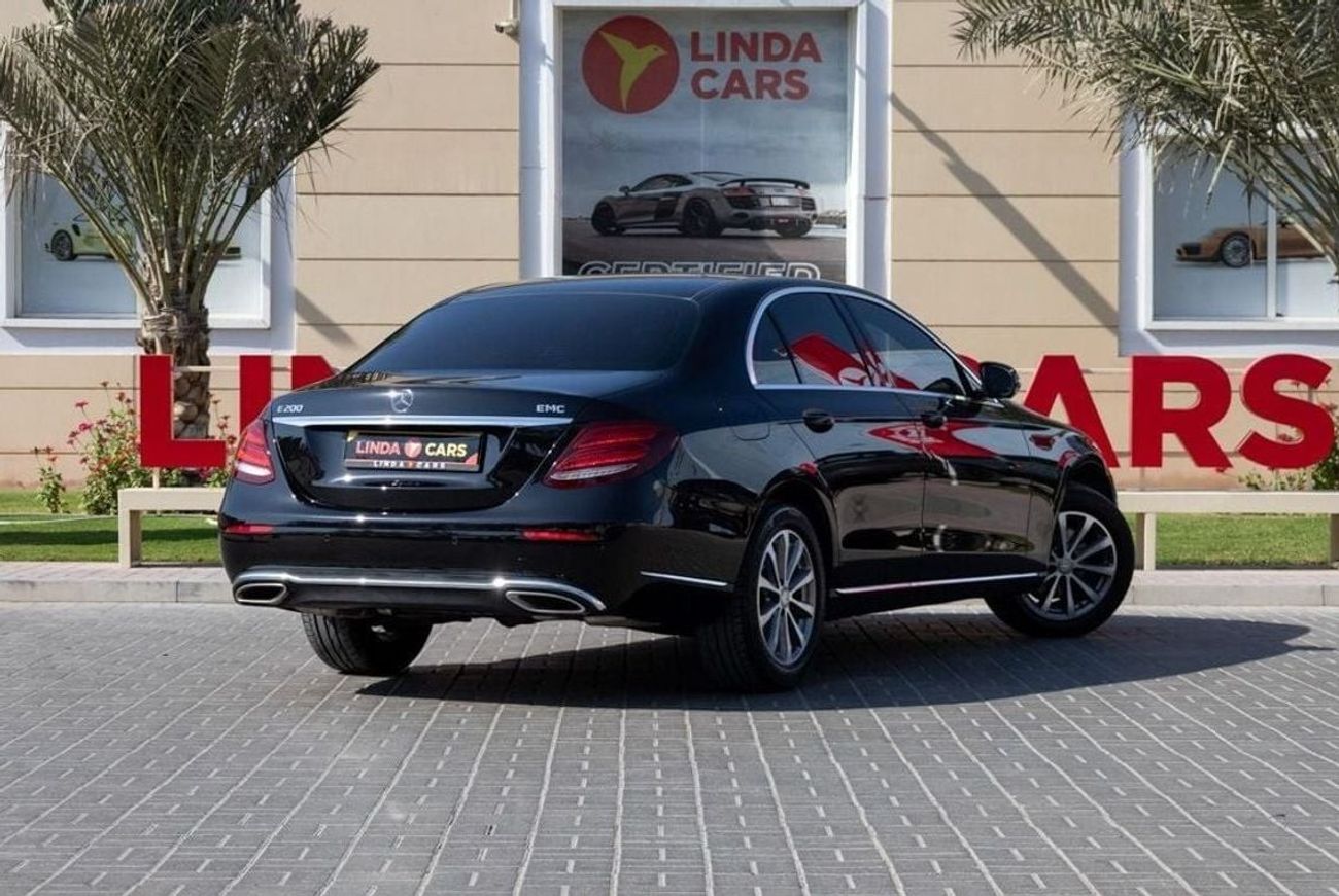 مرسيدس بنز E200 Mercedes-Benz E200 AMG 2017 GCC under Warranty with Flexible Down-Payment.