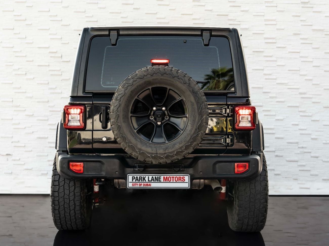 Jeep Wrangler Unlimited Sport 3.6L A/T