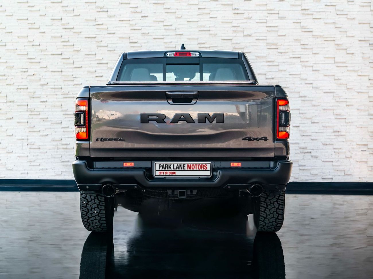 رام 1500 Rebel Crew Cab 5.7L