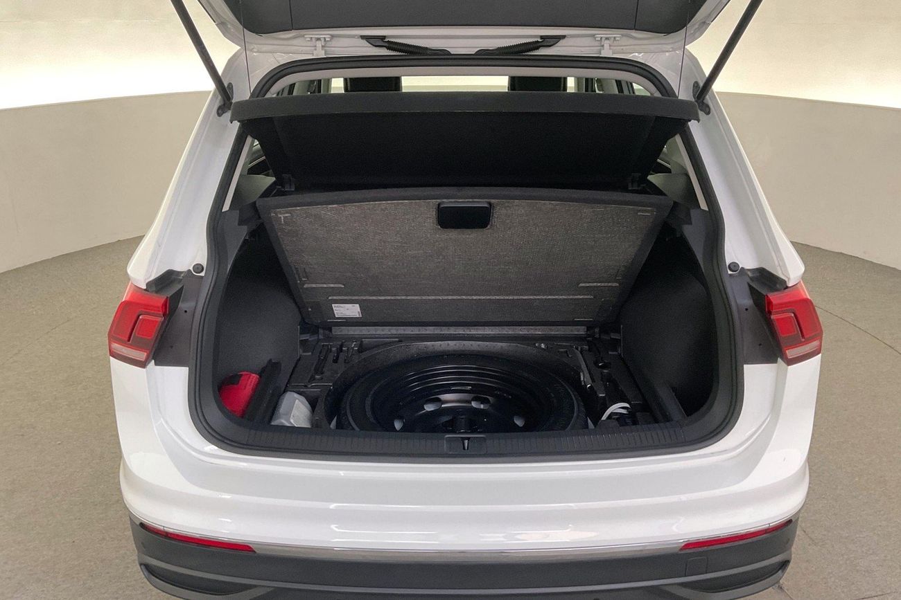 فولكس واجن تيجوان Life | شامل الضمان | 0 ﺪﻔﻋﺓ ﺃﻮﻟﻯ