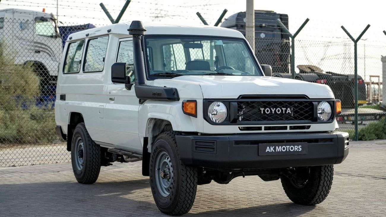Toyota Land Cruiser 70 Land Cruiser Hard Top V6 4.2L 2025 MY EXPORT
