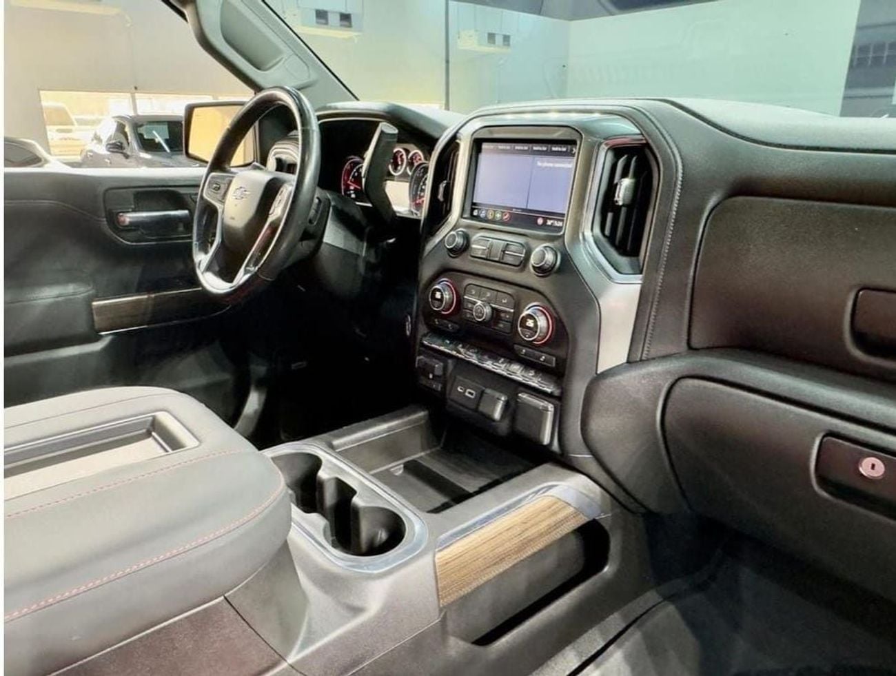 شيفروليه سيلفارادو 1500 CREW/CAB LT TRAILBOSS 5.3 V8 Trail Boss