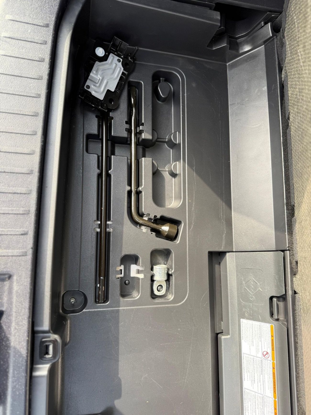 Toyota Highlander Hybrid XLE Full option Sunroof,leather seats