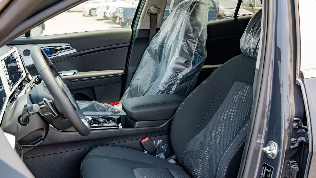 كيا سبورتيج 2025 Kia Sportage Full option 1.6L Petrol AT (Export price)