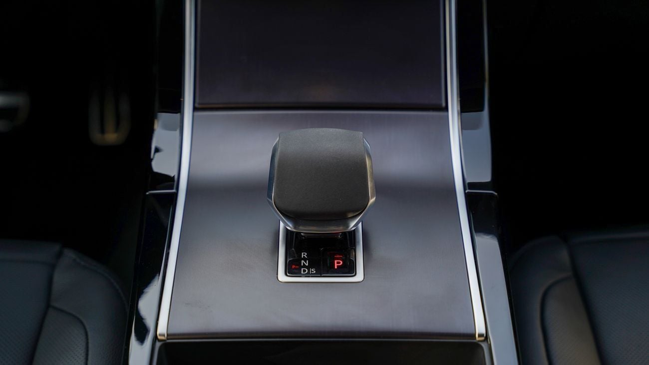 لاند روفر رينج روفر فيلار SE P250 DYNAMIC 2026!! FIVE YEARS WARRANTY!! THREE YEARS SERVICE CONTRACT