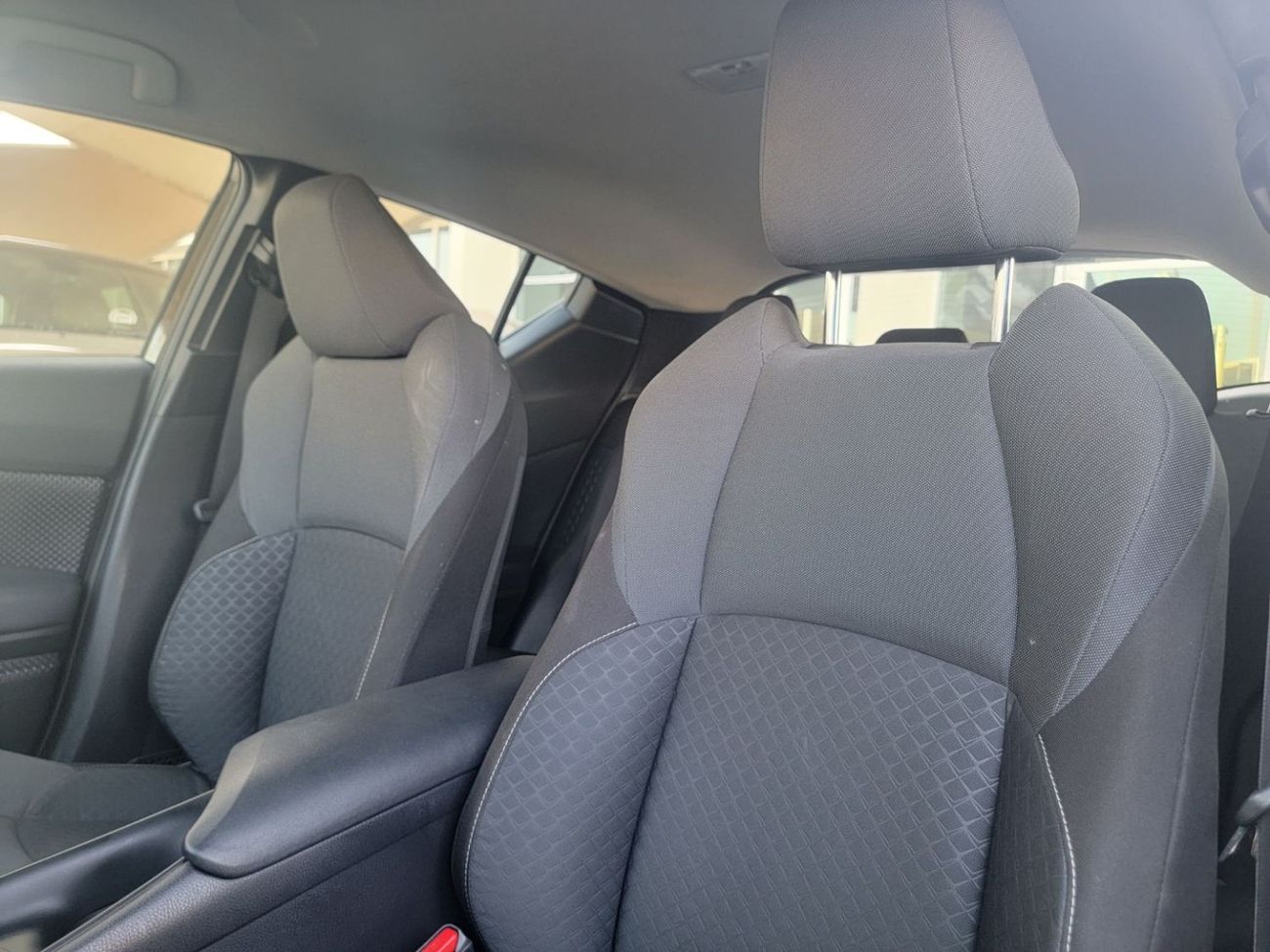 تويوتا CHR 2.0L