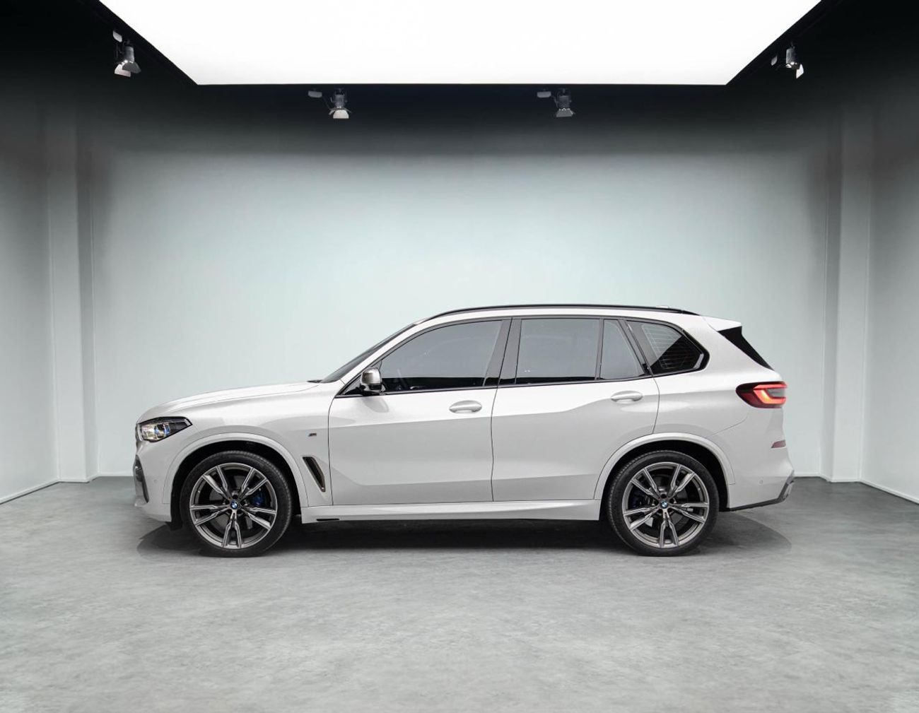 BMW X5 M50i 4.4L M Sport • BMW Warranty + Service 2026 • GCC