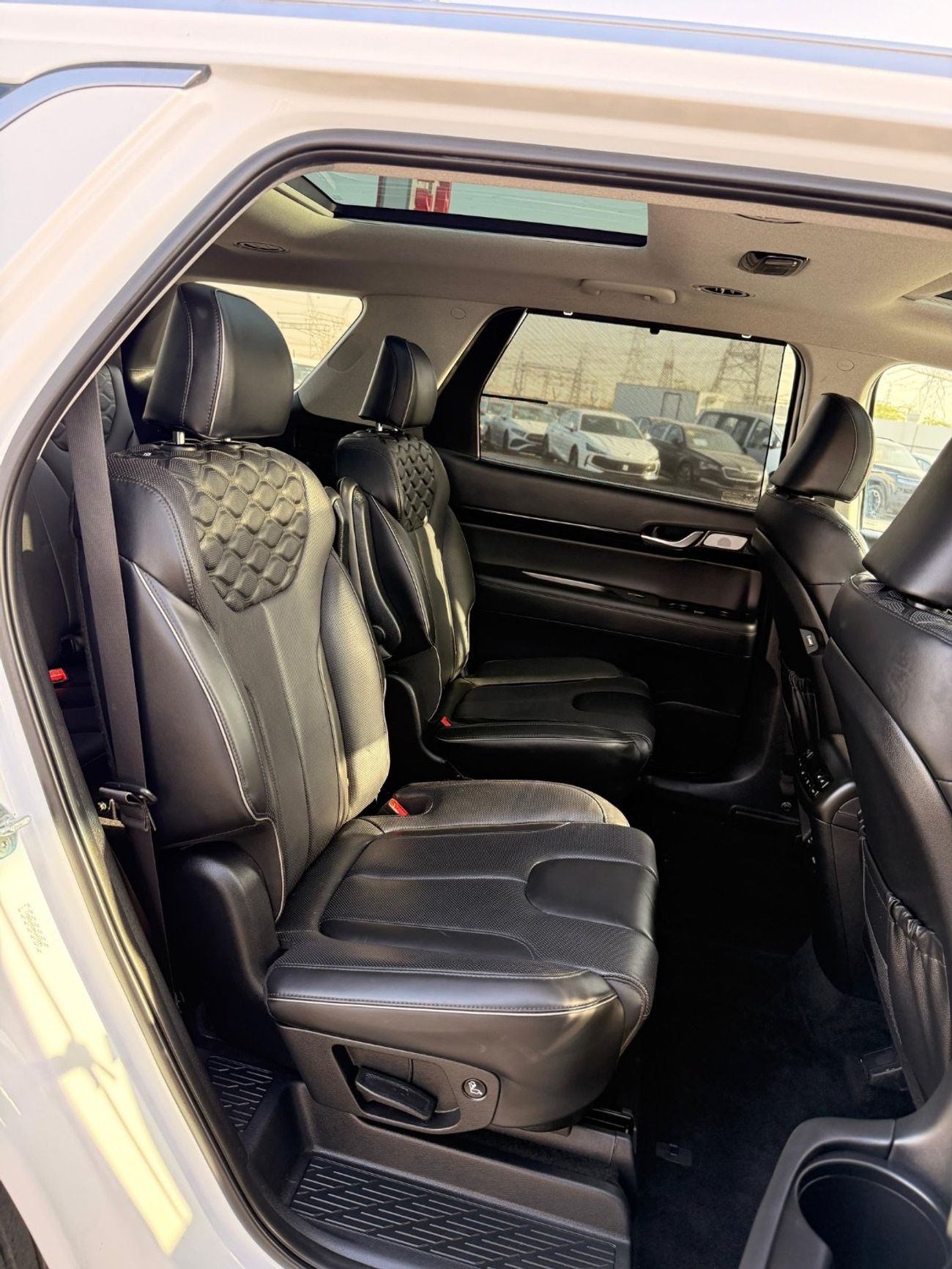 هيونداي باليساد Calligraphy | panoramic | 360 Camera Full option 2022