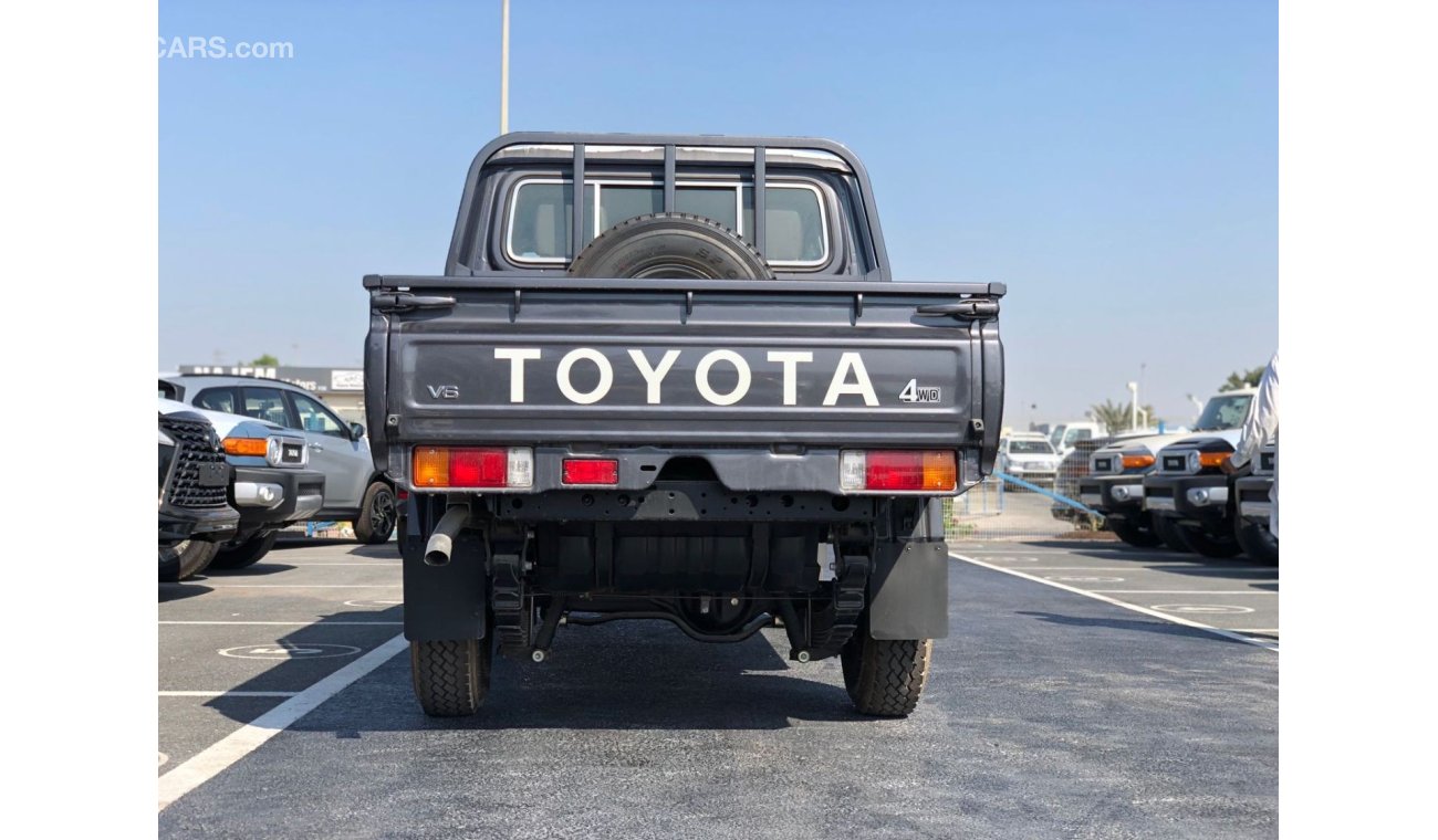 Toyota Land Cruiser Pick Up TOYOTA LAND CRUISER PICKUP DC 4.0L PTR