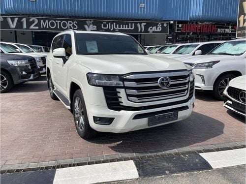 Toyota Land Cruiser TOYOTA LANDCRUISER GXR 3.5 TWINTURBO SERVICE CONTRACT 80000KM 4 YEARS WARRANTY FROM ALFUTTAIM