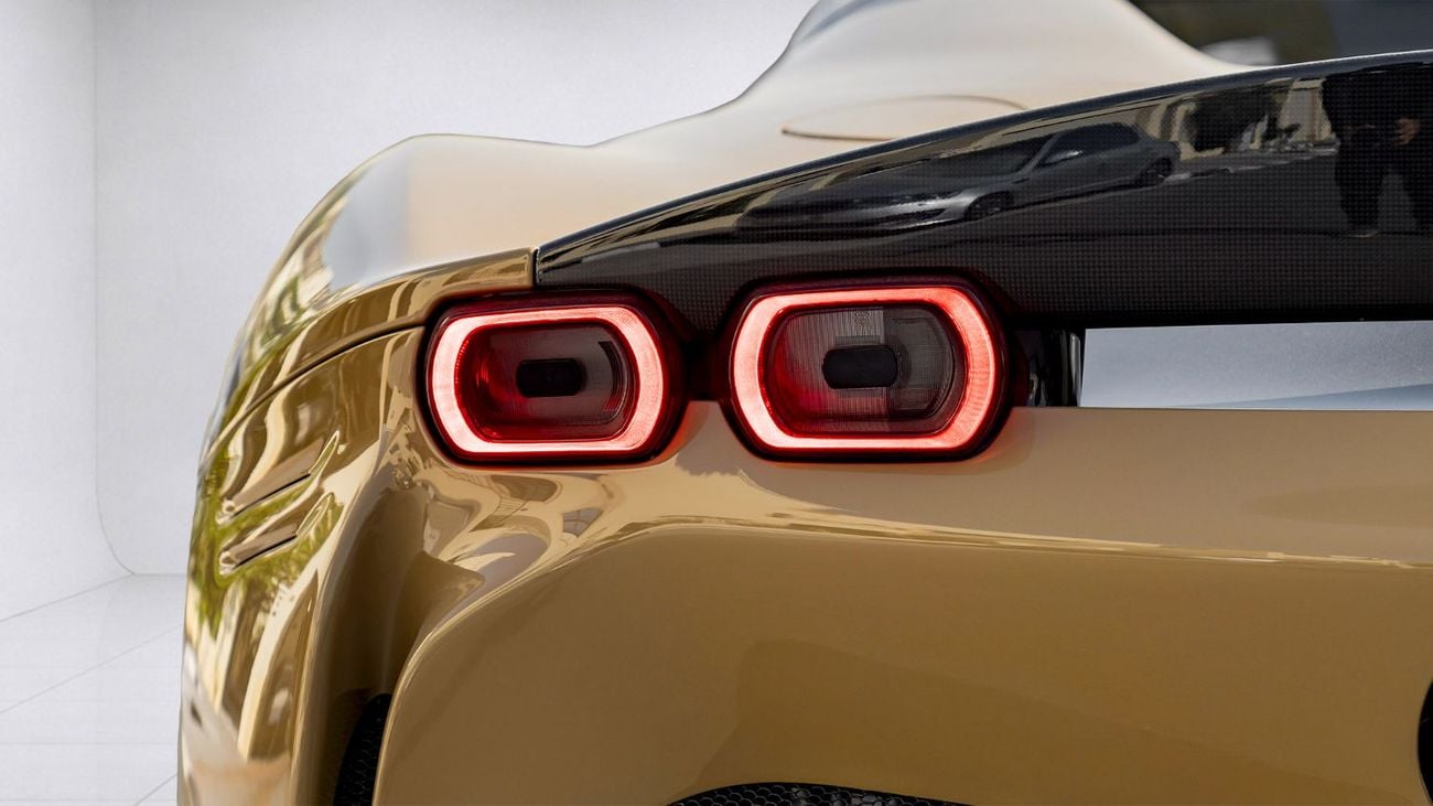 فيراري SF90 ستراديل FERRARI SF90 SPIDER | 2-YEAR WARRANTY + SERVICE AVAILABLE | IN-HOUSE FINANCING | 0% DOWNPAYMENT (BAN