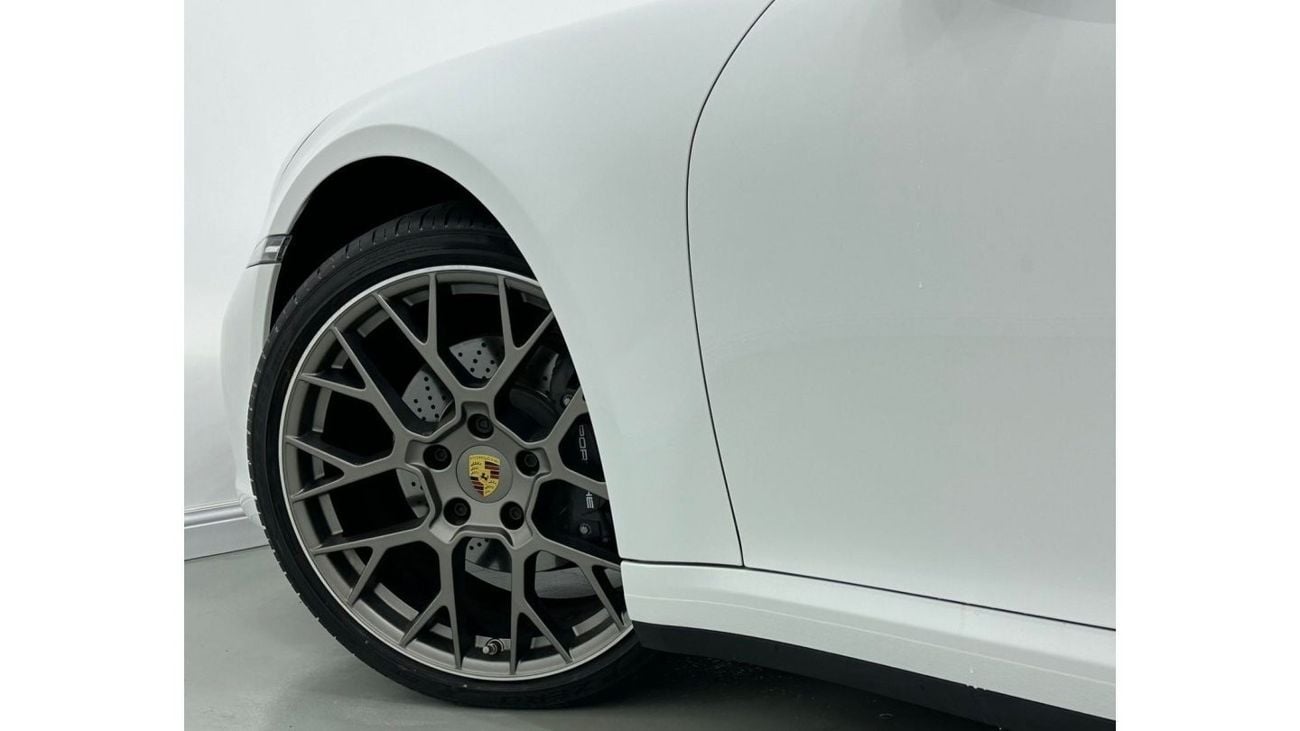 بورش 911 2023 Porsche 911/992 Carrera, Aug 2025 Porsche Warranty, Full Porsche Service History, Low Kms, GCC