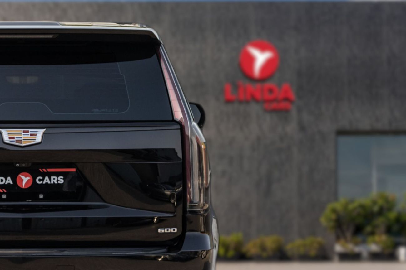 Cadillac Escalade SPORT PLATINUM Cadillac Escalade Sport Platinum 2022 GCC | Agency Warranty | Service Contract