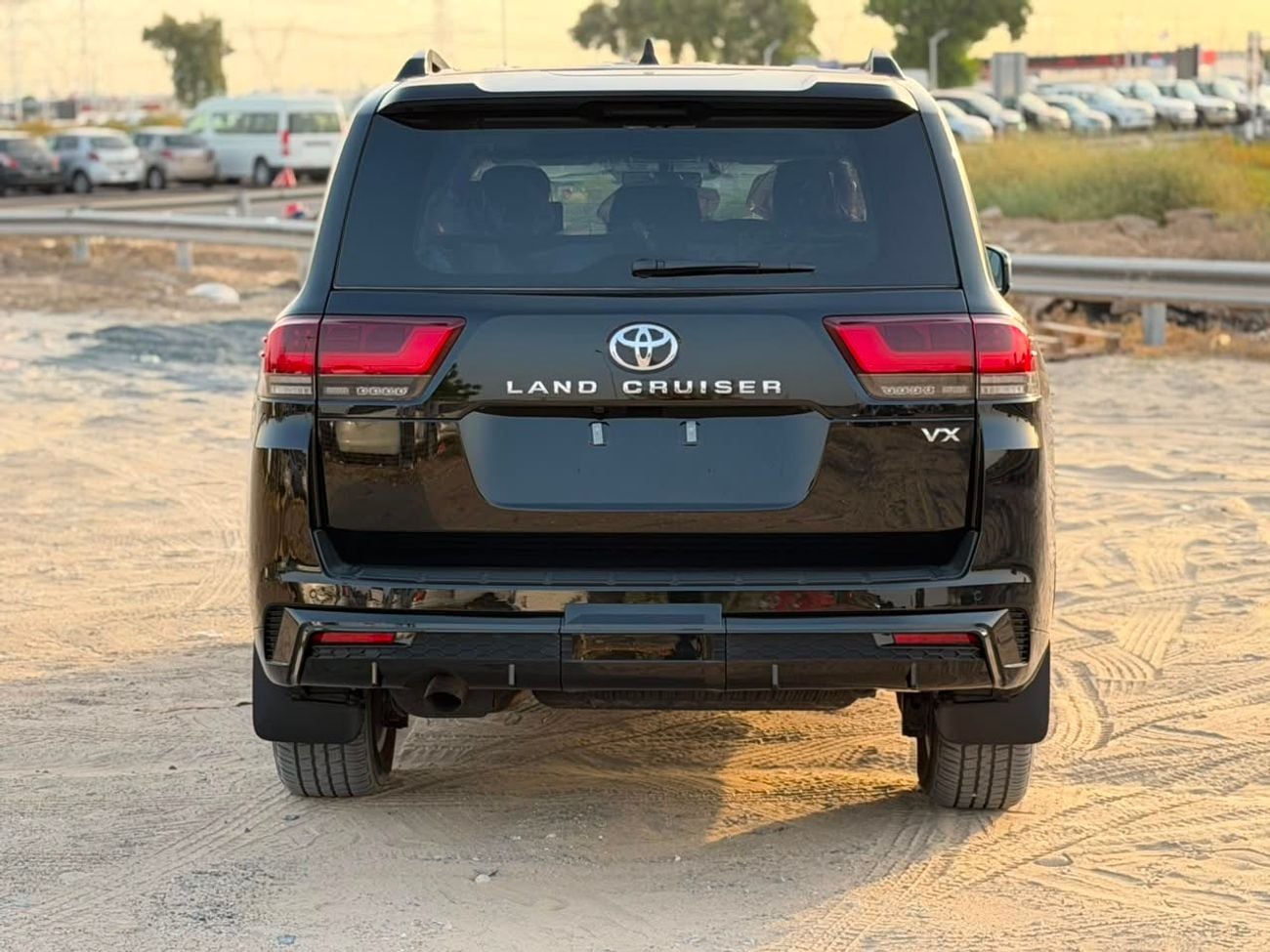 تويوتا لاند كروزر VX