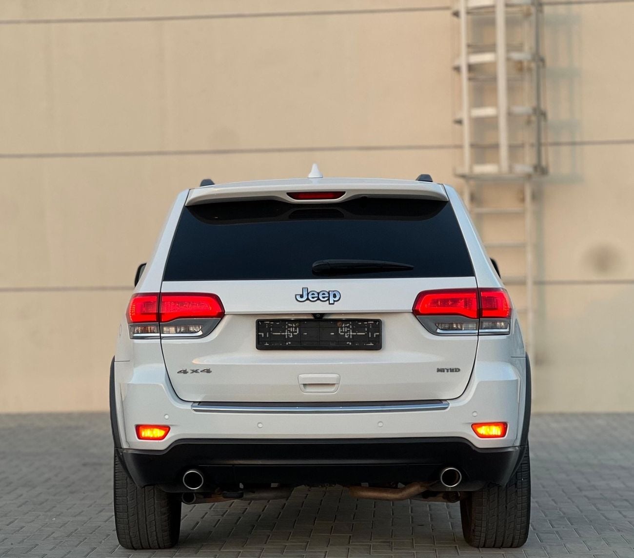 جيب جراند شيروكي Limited 3.6L