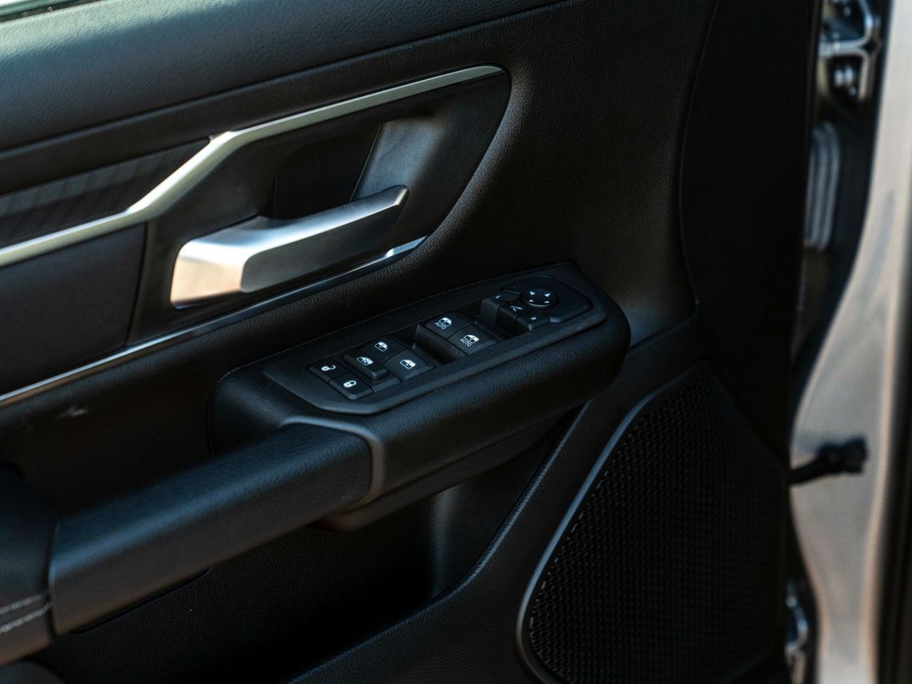 RAM 1500 Bighorn Crew Cab 5.7L