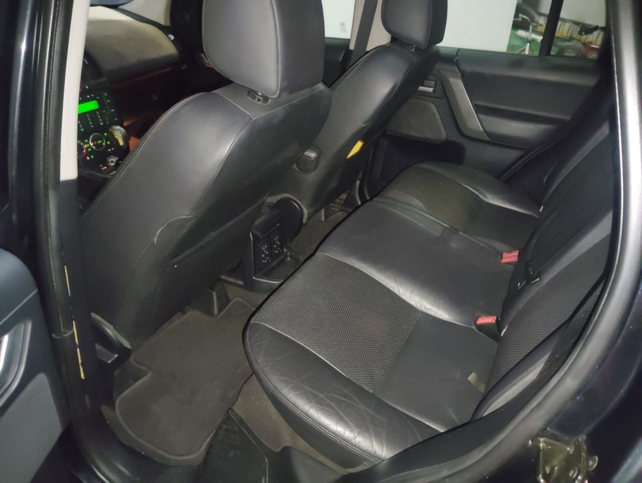 Land Rover LR2 HSE i6