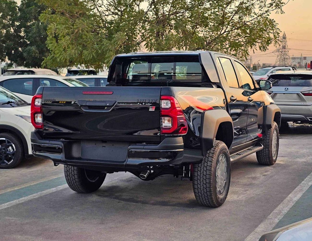 Toyota Hilux GR SPORT WIDE BODY/ 4.0L PETROL /OVER FENDER /360*CAMERA/DRIVER PWR SEATS WITH LATHER (CODE# HGRPKW)