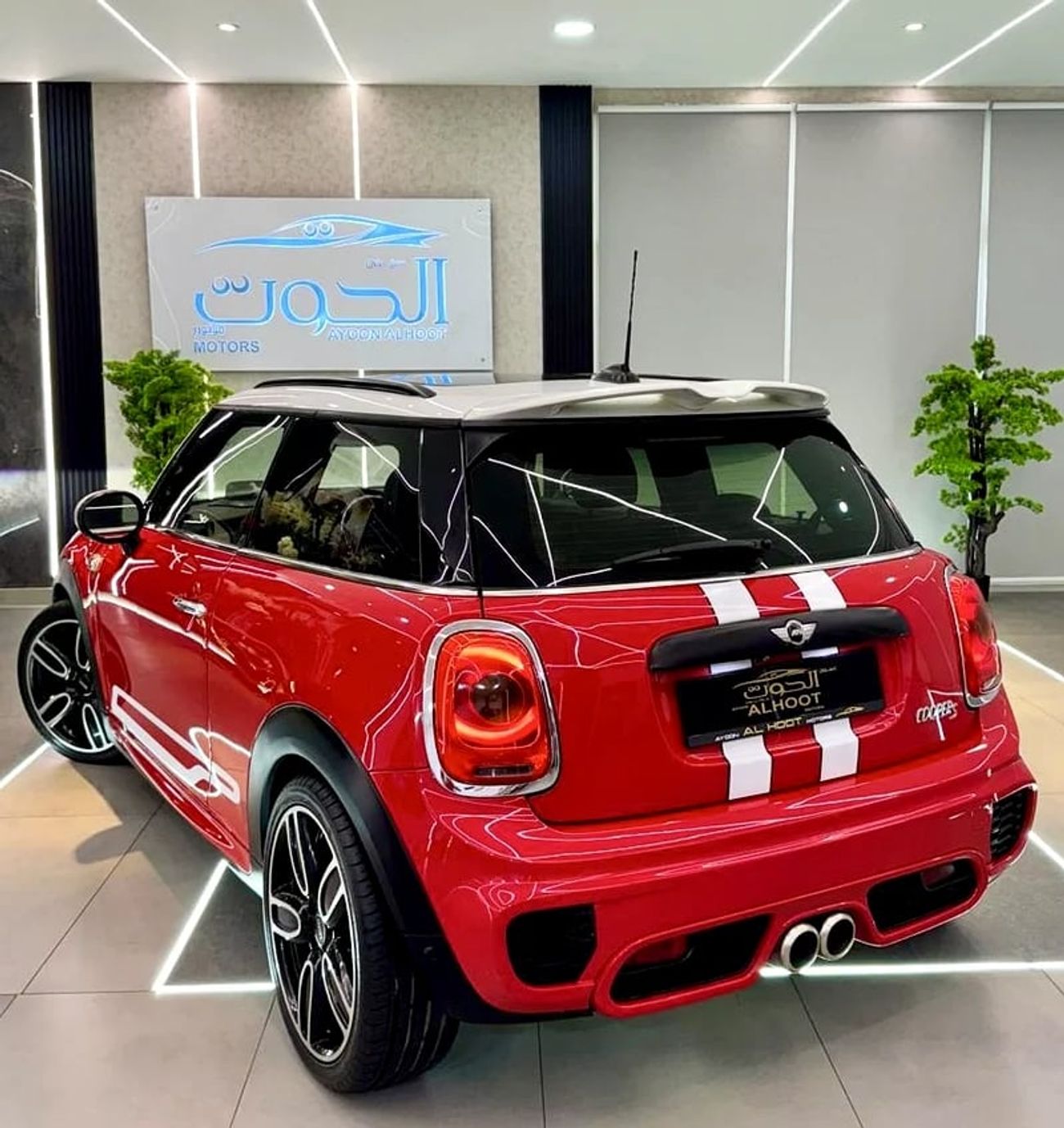 ميني كوبر BEAUTIFUL S ** JCW ** ACCIDENT FREE || GCC || TOP OPTIONS || CONDITION