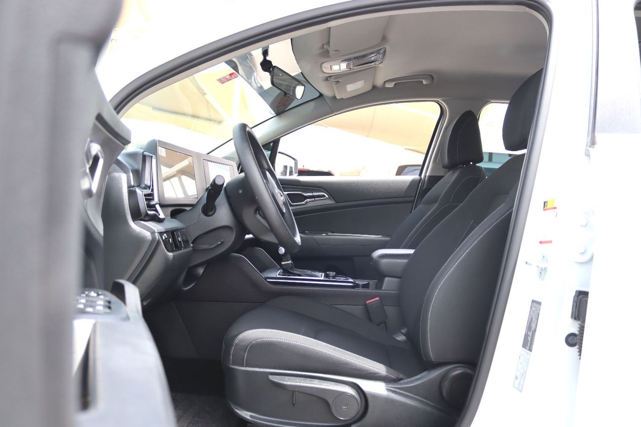 Kia Sportage EX 1.6L Kia Sportage 2023 GCC in excellent condition, 60,000 km, 1600 cc engine, price 69000 dirhams