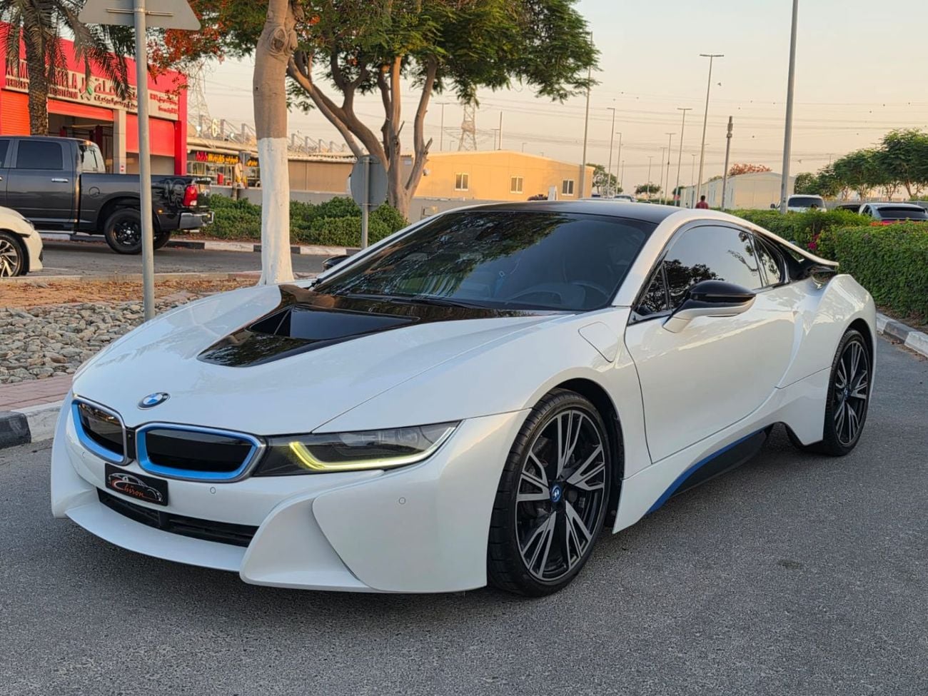 BMW i8 STD BMW i8 Coupe 2015 | Plug-in Hybrid | futuristic Design