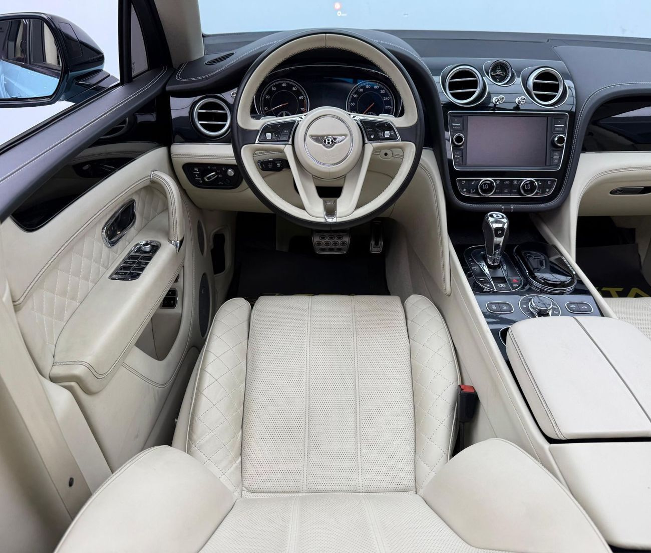 Bentley Bentayga 2019 Bentley Bentayga ,Excellent Condition ,European Spec