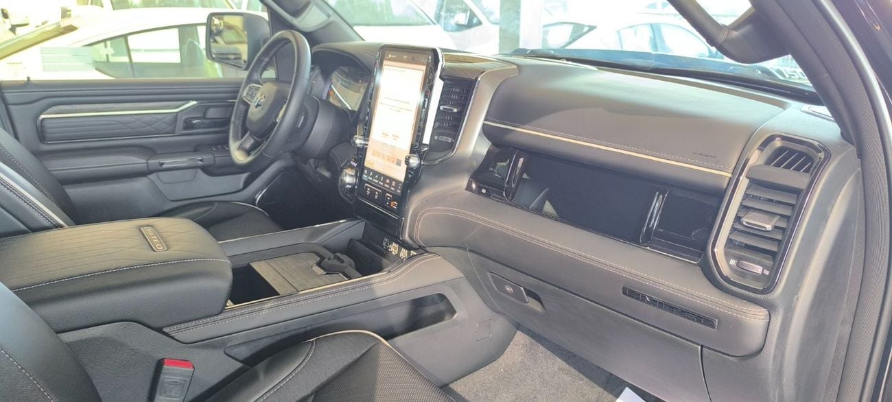 رام 1500 RAM 1500 LIMITED PICKUP TRUCK